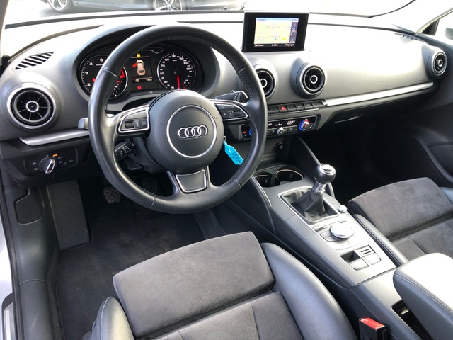 Audi Audi A3 III 1.8 TFSI 180ch Ambition